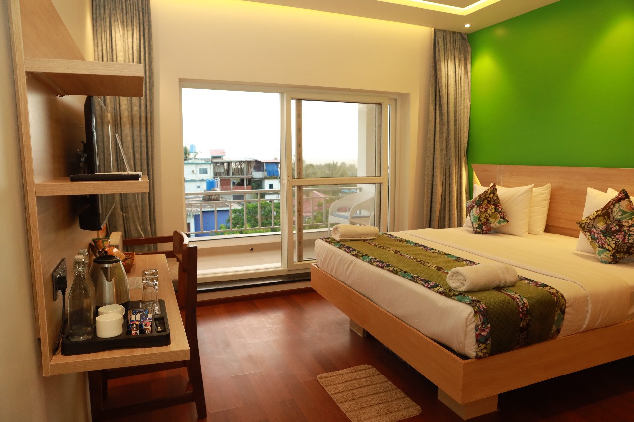 Enjoy luxurious swimming pool facilities at our hotel.