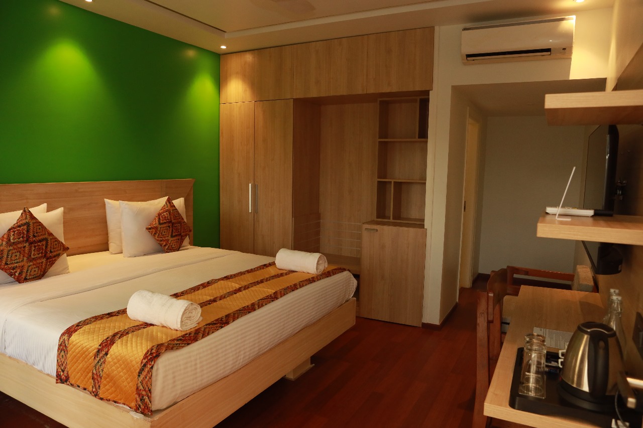 Explore an inside tour of Gracias Resort.