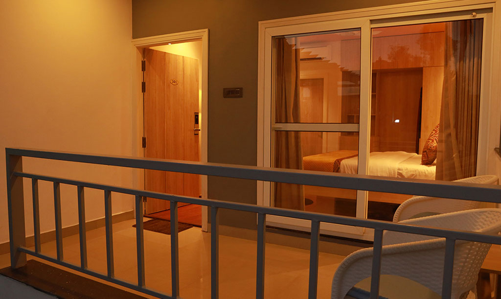 hotels in north goa with private beach